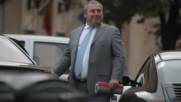 Dosarul "Microsoft": Sechestru pe bunuri ale lui Cocoș, Sandu, Ștefan și Dumitru