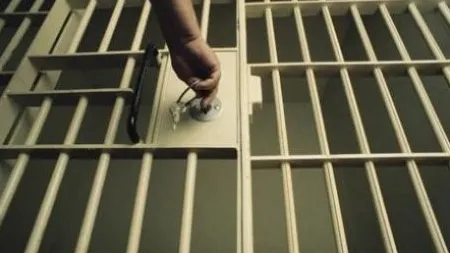 Românul care s-a sinucis în penitenciar la Milano, a ucis cu cruzime un cetăţean italian