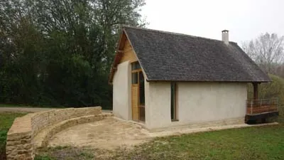 Proiectul momentului. O casă ieftină, gata în numai o săptămână