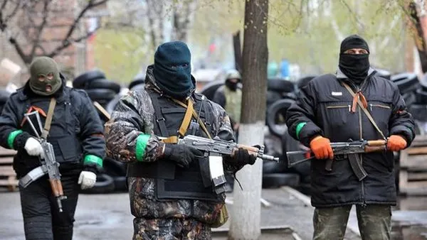 Opt spanioli, care au luptat alături de separatiștii proruși, arestați după ce au revenit în Spania