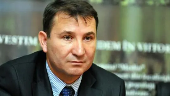 Romeo Stavarache își reia funcția de primar, după arest, dar va avea biroul la Biblioteca