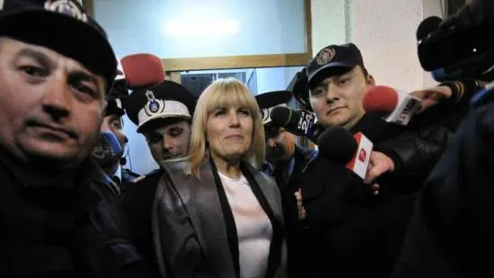 Comisia Juridică a aprobat arestarea preventivă și urmărirea penală a Elenei Udrea