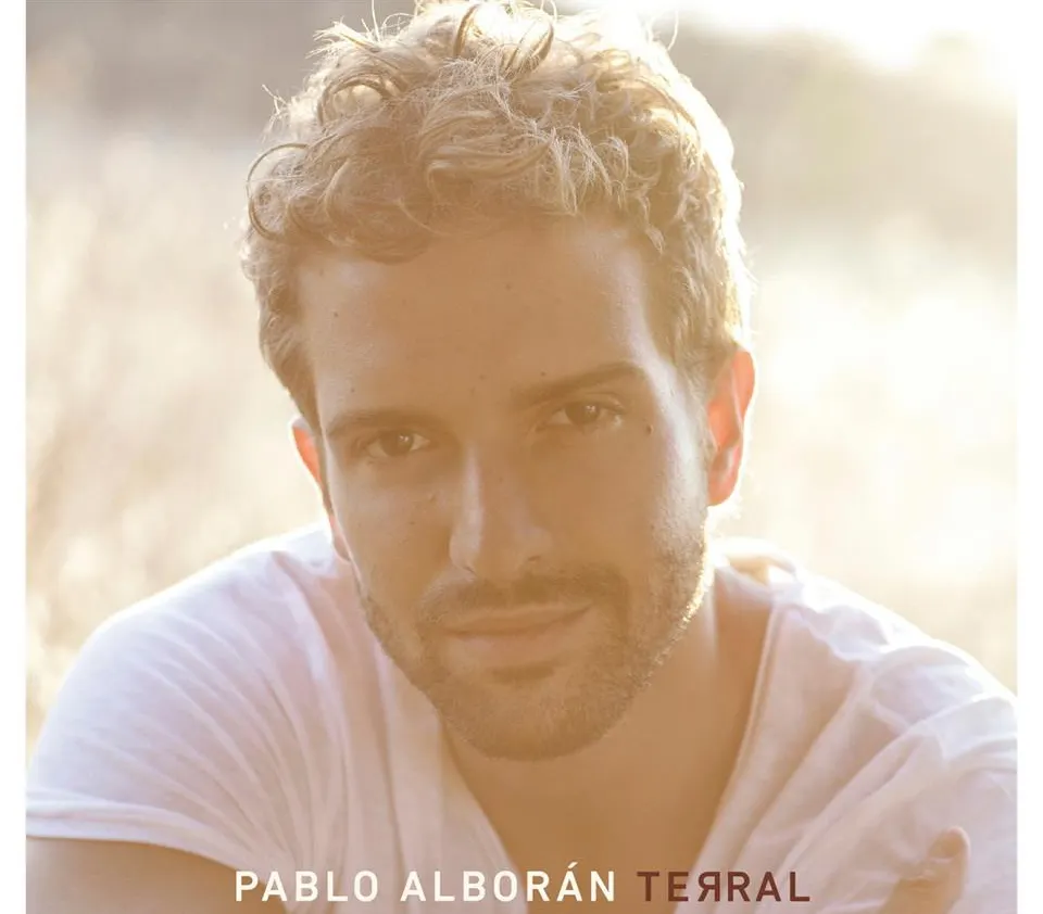 Fenomenul pop, Pablo Alboran, va fi intampinat de fanii din Romania cu paine si cu sare