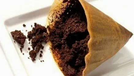 Arunci zaţul de cafea? Iată câte lucruri poţi face cu acesta