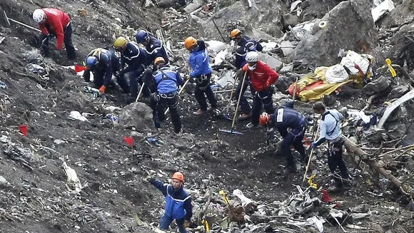 Dureros! Care au fost ultimele cuvinte ale pasagerilor din avionul prăbuşit în Alpi