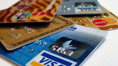 Visa şi Visa Electron, Mastercard şi Maestro! Ce diferențe sunt între aceste carduri 