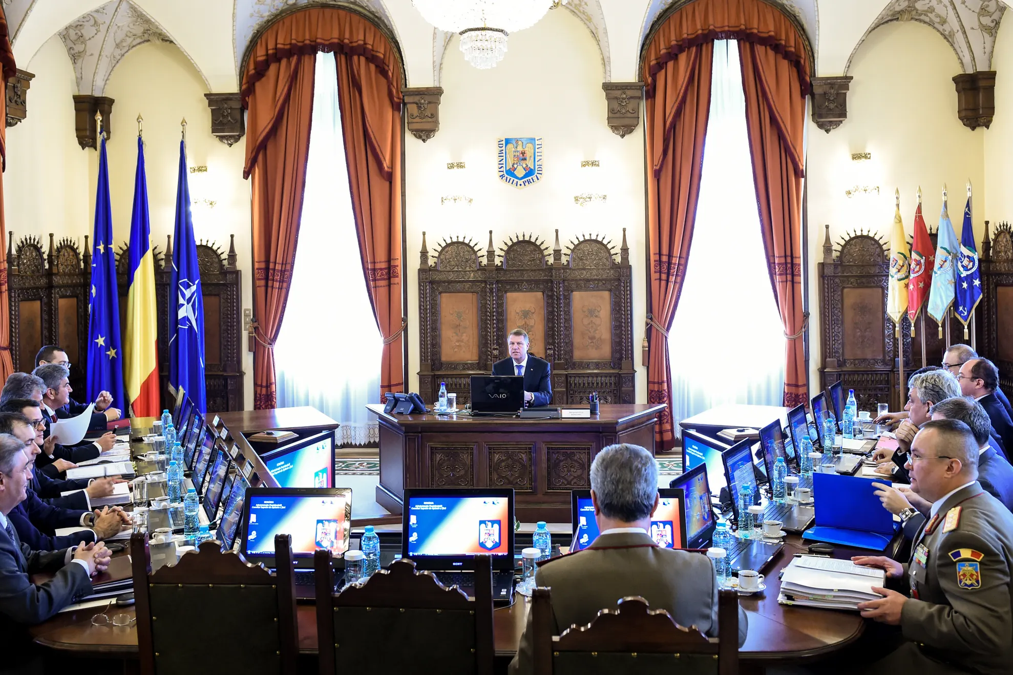 Klaus Iohannis a numit un nou secretar general al CSAT 