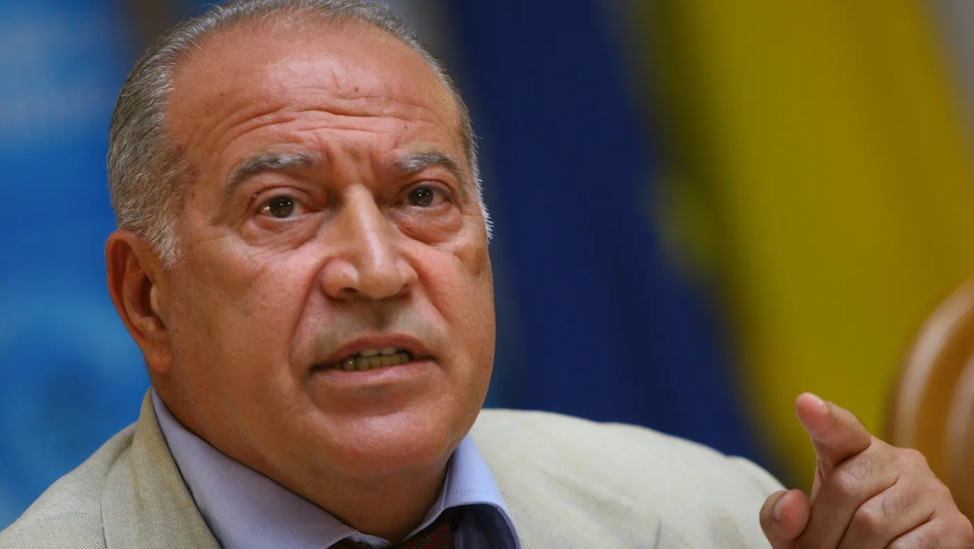 Cum a vrut Dan Voiculescu să îl declare bolnav pe Traian Băsescu