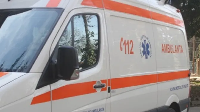 Cum a fost rănit un copil de trei ani într-un accident rutier. Părinții, inconștienți