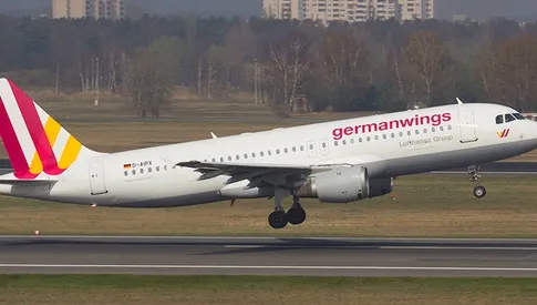 AVION PRĂBUȘIT FRANȚA. Percheziții la cele două domicilii ale copilotului avionului 