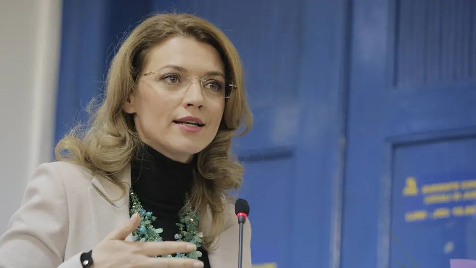 Gorghiu: PSD a votat împotriva creșterii alocației copiilor. De șase ani nu s-a mai mărit suma