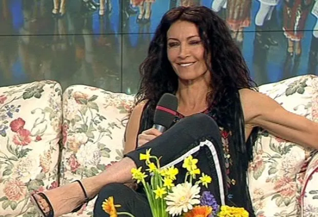 Secretul pe care l-a ascuns Mihaela Rădulescu! Cum arăta la nunta în urmă cu 27 de ani