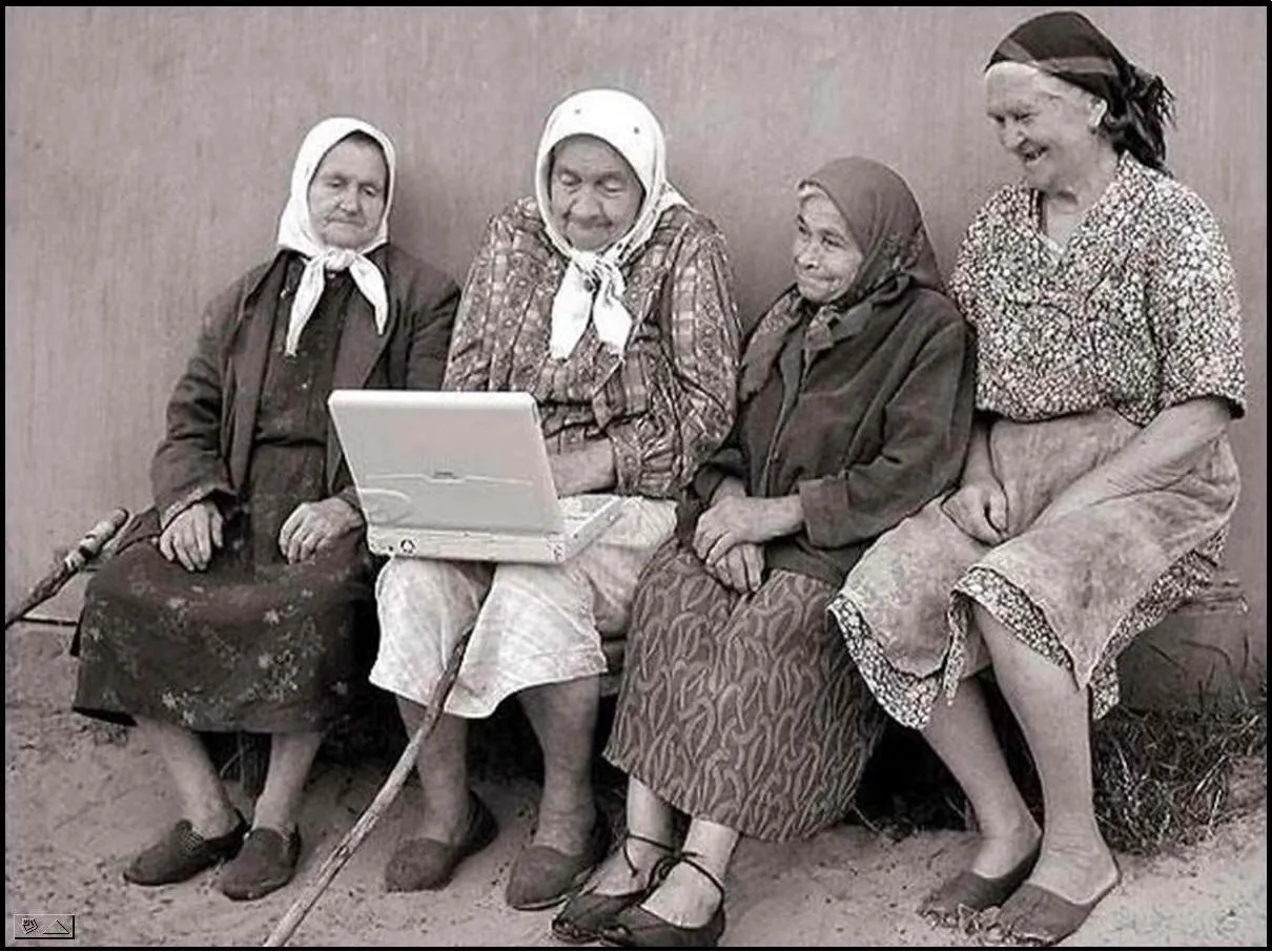 O treime dintre locuitorii satelor din România au grupuri sanitare, dar 60% folosesc internetul