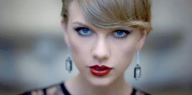 Taylor Swift cumpara domenii porno! Motivul este BULVERSANT