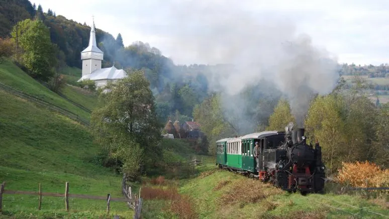 Ocazie unică pentru vacanța de 1 mai. Unde vă puteți plimba cu această superbă Mocăniță