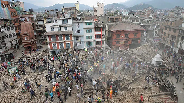 Efectul uluitor pe care cutremurul l-a avut asupra capitalei Nepalului: s-a deplasat câţiva metri
