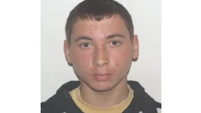 Un adolescent dispărut, de trei zile, a fost dat în urmărire naţională