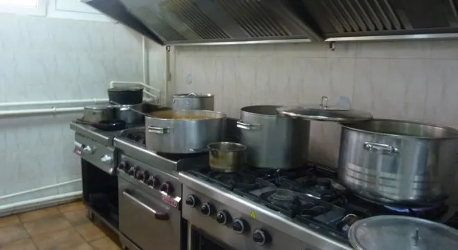 Anchetă în spital. La cantină se găteşte pentru nunţi şi botezuri