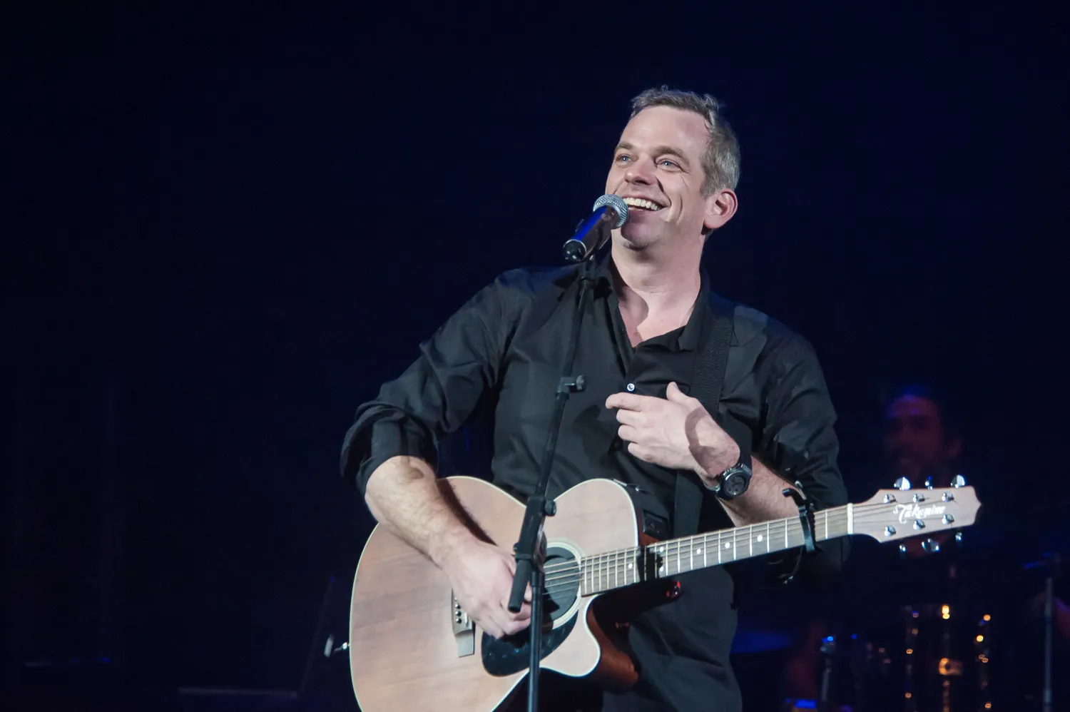 Spectacol! GAROU a cucerit Romania si a fost cucerit de romani! 