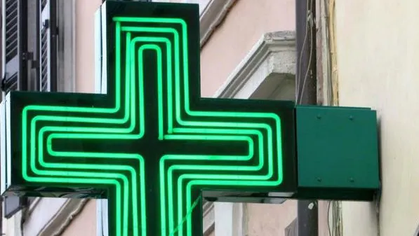 Proiect-şoc: Fără reclame TV la medicamente şi farmacii