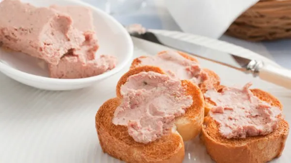 Ce aditivi alimentari periculoşi se găsesc în pateul vegetal