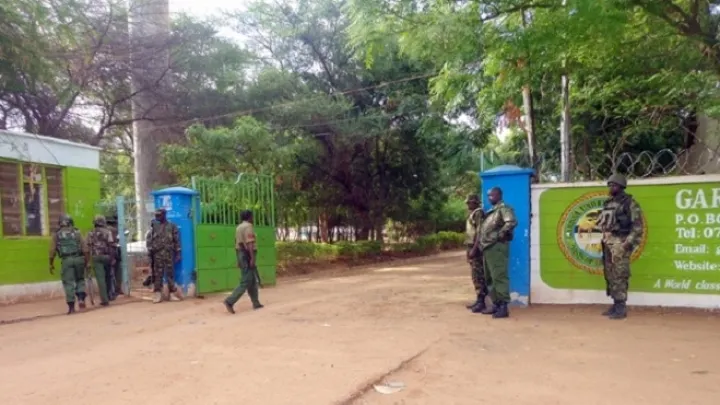 O adolescentă a fost găsită în viață, la două zile de la masacrul din campusul universitar din Kenya