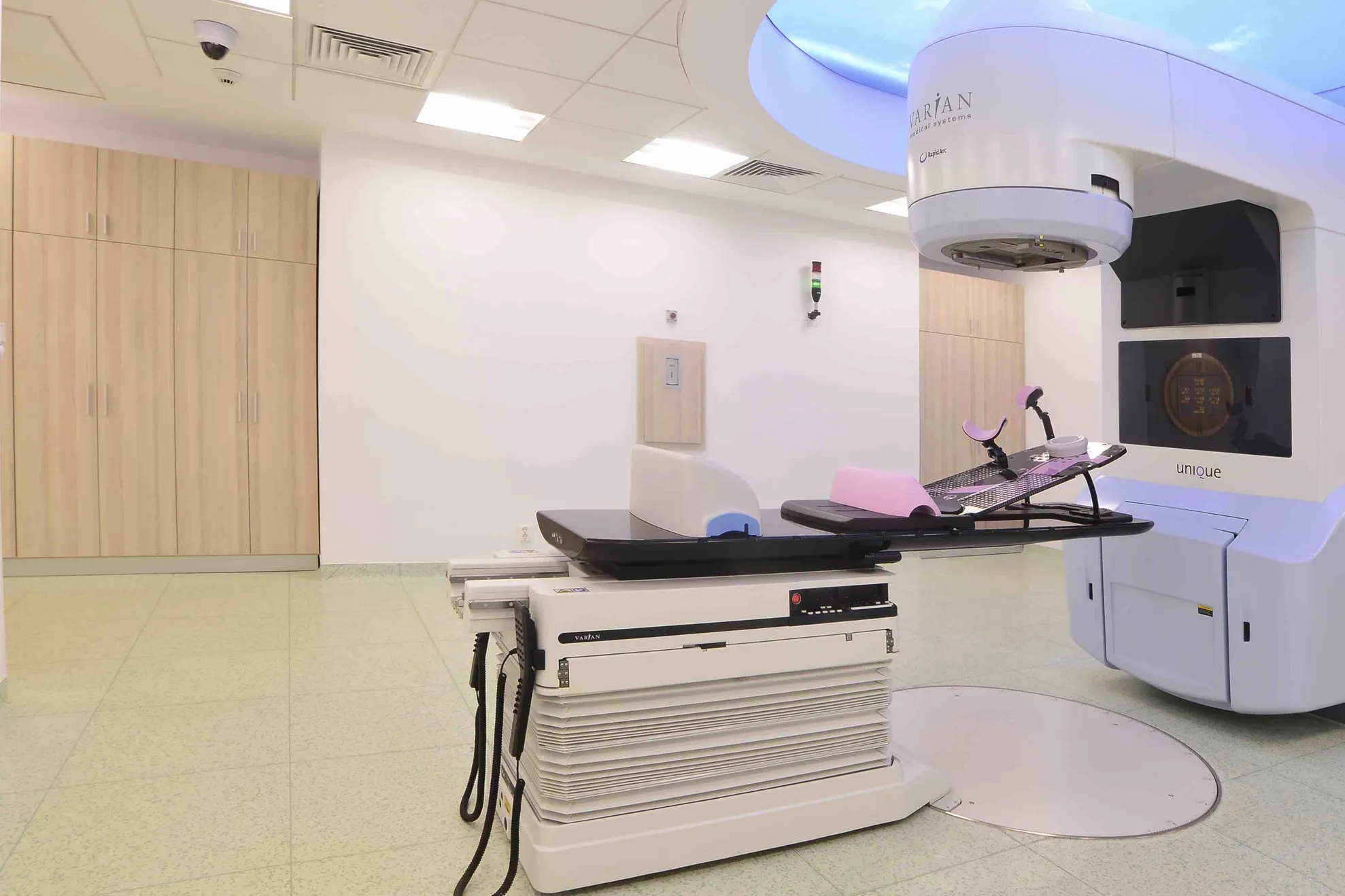 Bolnavii de cancer din Timișoara au un nou centru de radioterapie