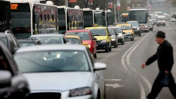 Rute alternative pentru evitarea aglomerației la ieșirile din București