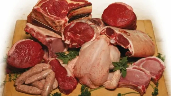 Mituri despre carne. Duce la apariţia cancerului?