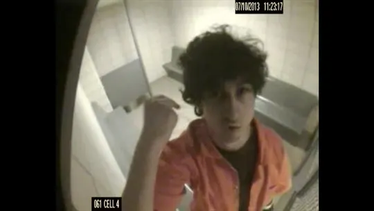 Filmarea din celulă de care depinde viaţa sau moartea lui Jokar Ţarnaev.A fost prezentată juraţilor