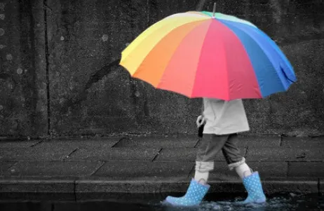 Prognoza meteo pe trei zile. Se întorc ploile şi grindina