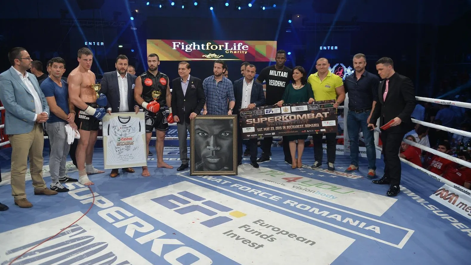 Românii au făcut spectacol la gala Superkombat. O parte din bani vor fi donaţi la Clinica Fundeni 
