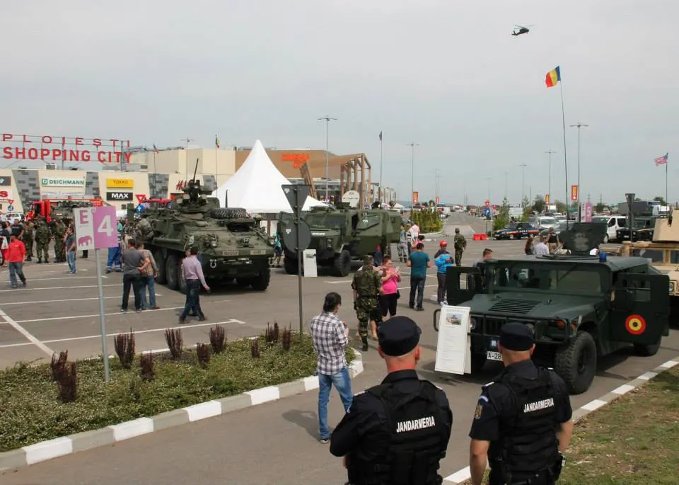 De ce s-au strâns blindatele și elicopterele americane la un mall din Ploiești