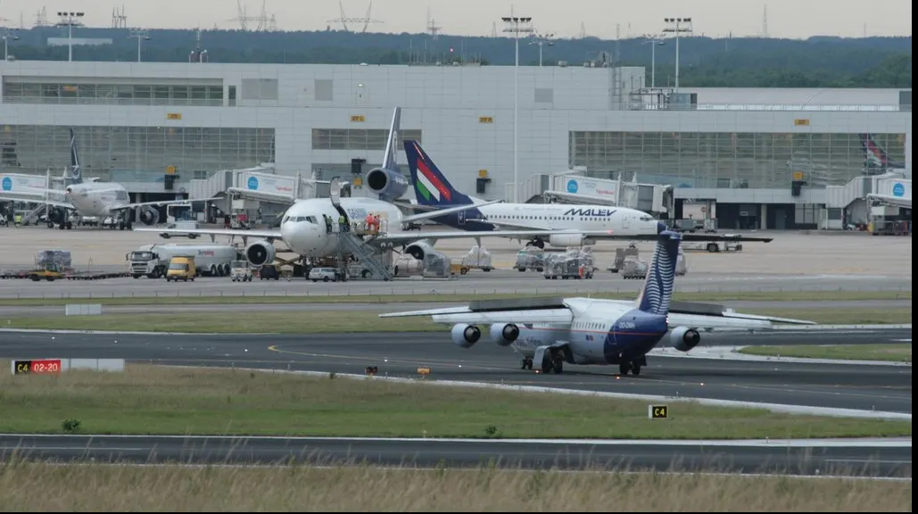Negocierile de la Romatsa au eşuat: Controlorii de trafic aerian întră în grevă