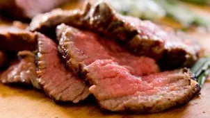 Cum îţi afectează inima carnea roşie