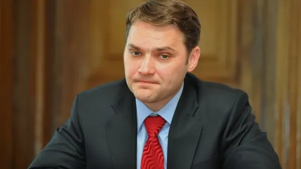 Conducerea Senatului a retrimis cazul fostului ministru Şova la Comisia Juridică