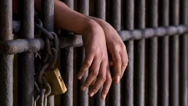 Anchetă a Avocatului Poporului la Penitenciarul Giurgiu, după ce un deţinut a fost găsit spânzurat