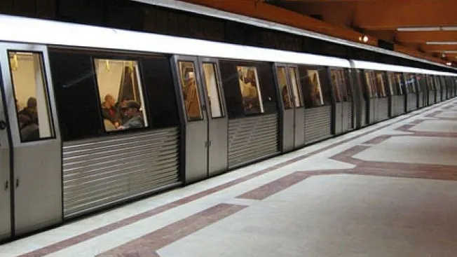 Un bărbat de 50 de ani a murit, după ce a fost înjunghiat la metrou, la stația Eroii Revoluției
