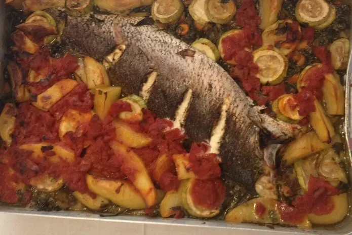Aşa faci cel mai bun peşte la cuptor! Gata în 20 de minute!