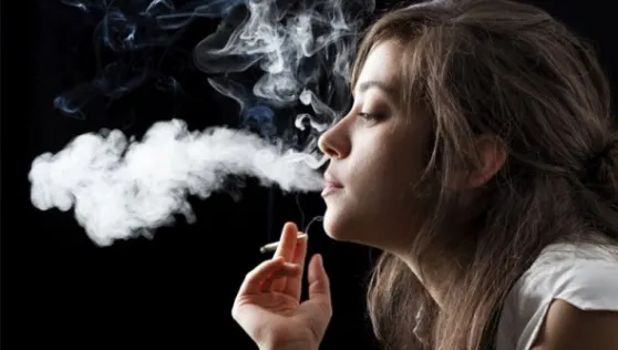 Ce se întâmplă cu corpul tău dacă fumezi imediat după masă