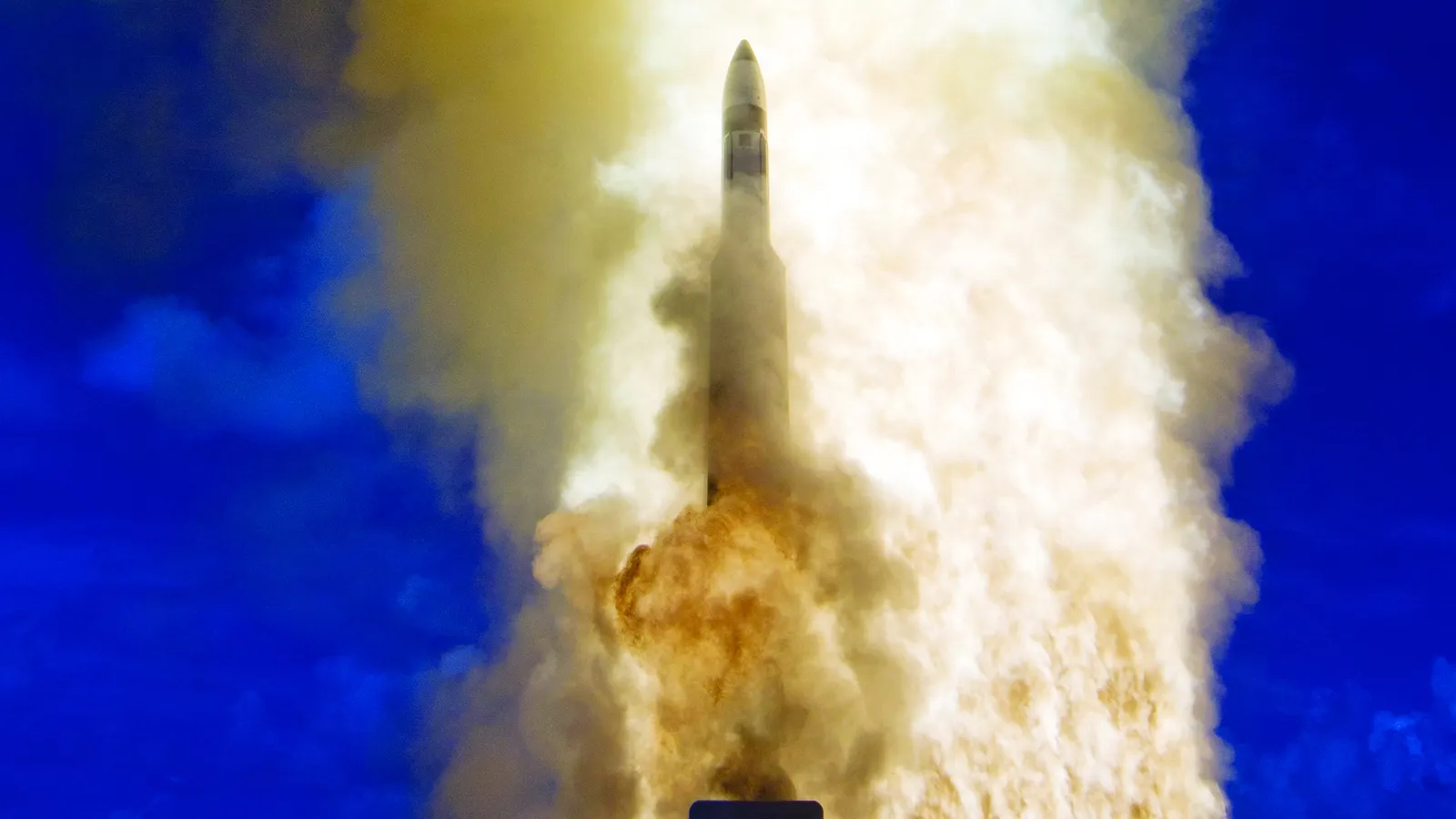 Zi istorică! România, protejată de scutul NATO de la Deveselu
