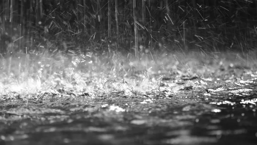 Atenţionare meteo de vreme rea pentru toată ţara. Ploi, vijelii și grindină