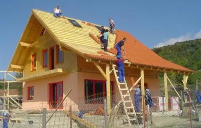 Se schimbă legea construcțiilor. Nu mai poți să îți faci casă de unul singur