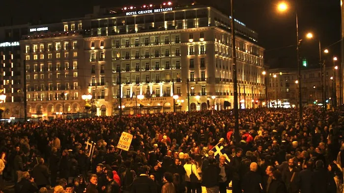 20.000 de manifestanți, în centrul Atenei, cer imperativ un "DA" la referendumul de duminică