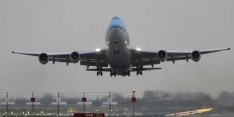 Aterizare de urgenţă. Incident halucinant la bordul aeronavei: s-a ridicat brusc şi...