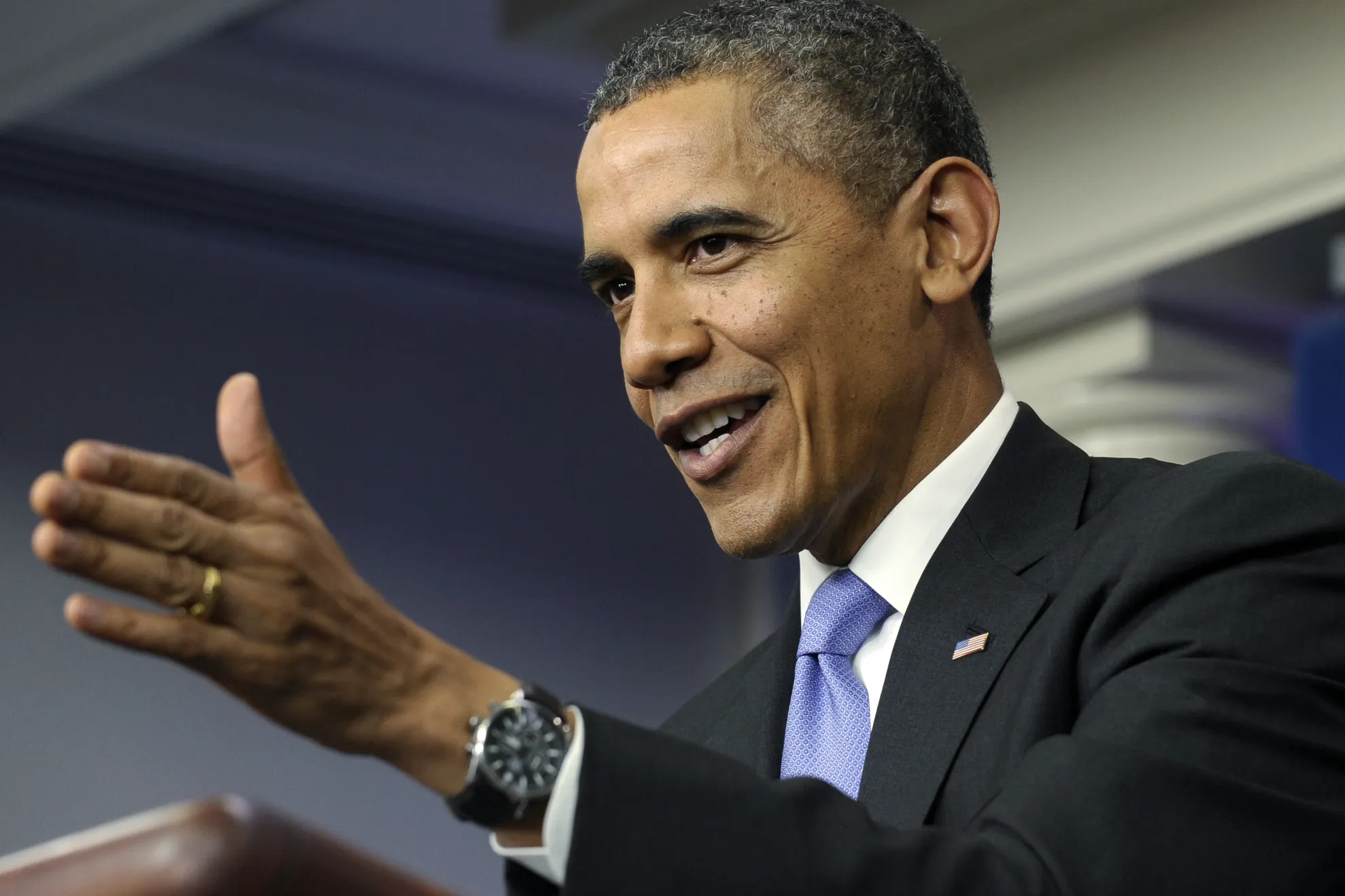 Barack Obama uimește cu vocea sa. Cum a interpretat imnul religios "Amazing Grace"