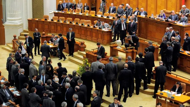 Cine sunt deputații care vor vota moțiunea de cenzură a PNL