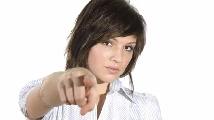 12 citate despre prieteni falsi prin care sa le dai o lectie