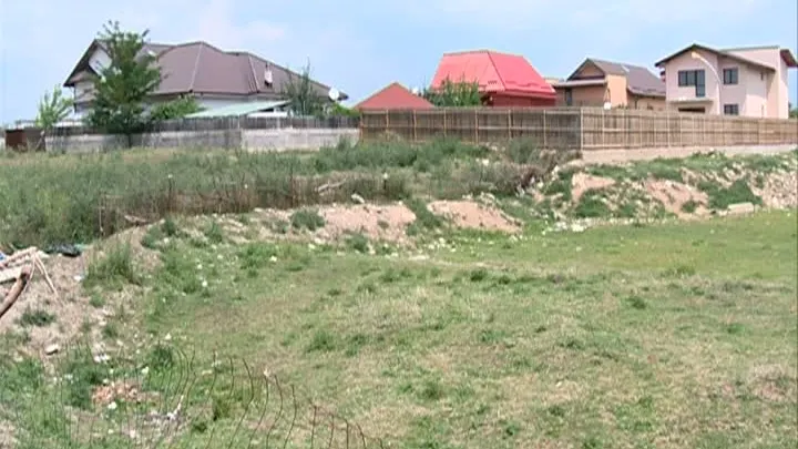 Bombă ecologică în apropiere de Capitală: "Nu putem respira"