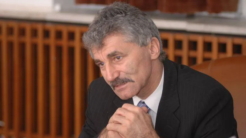 Ioan Oltean, pus sub acuzare pentru fapte de corupţie